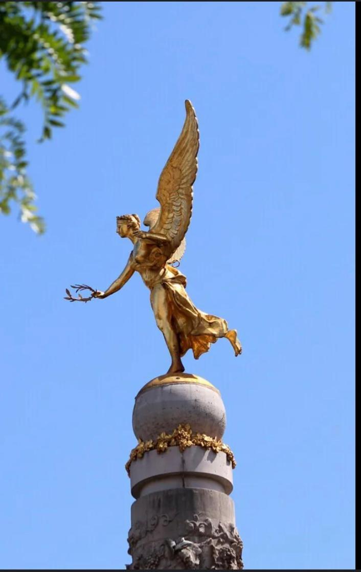 L'Ange Dore Reims Esterno foto